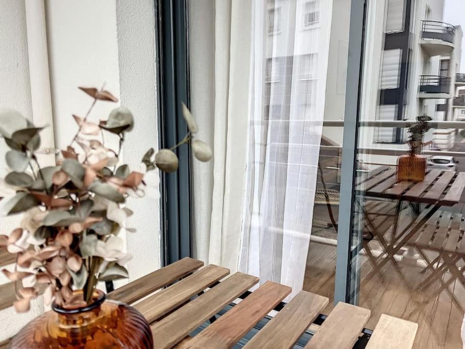Le Julia - Neuf - Gare Et Garage Apartment Compiegne Luaran gambar